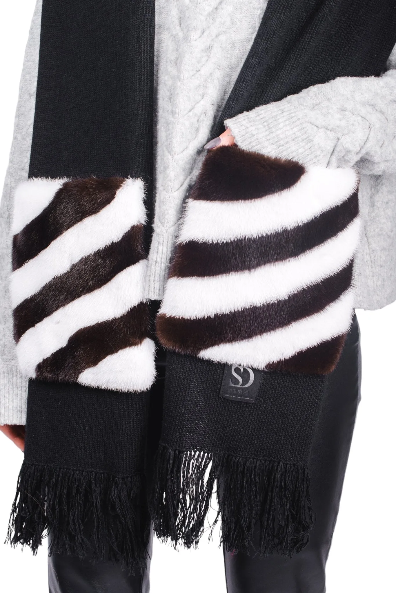 Black Wool Scarf With Mink Fur Pockets