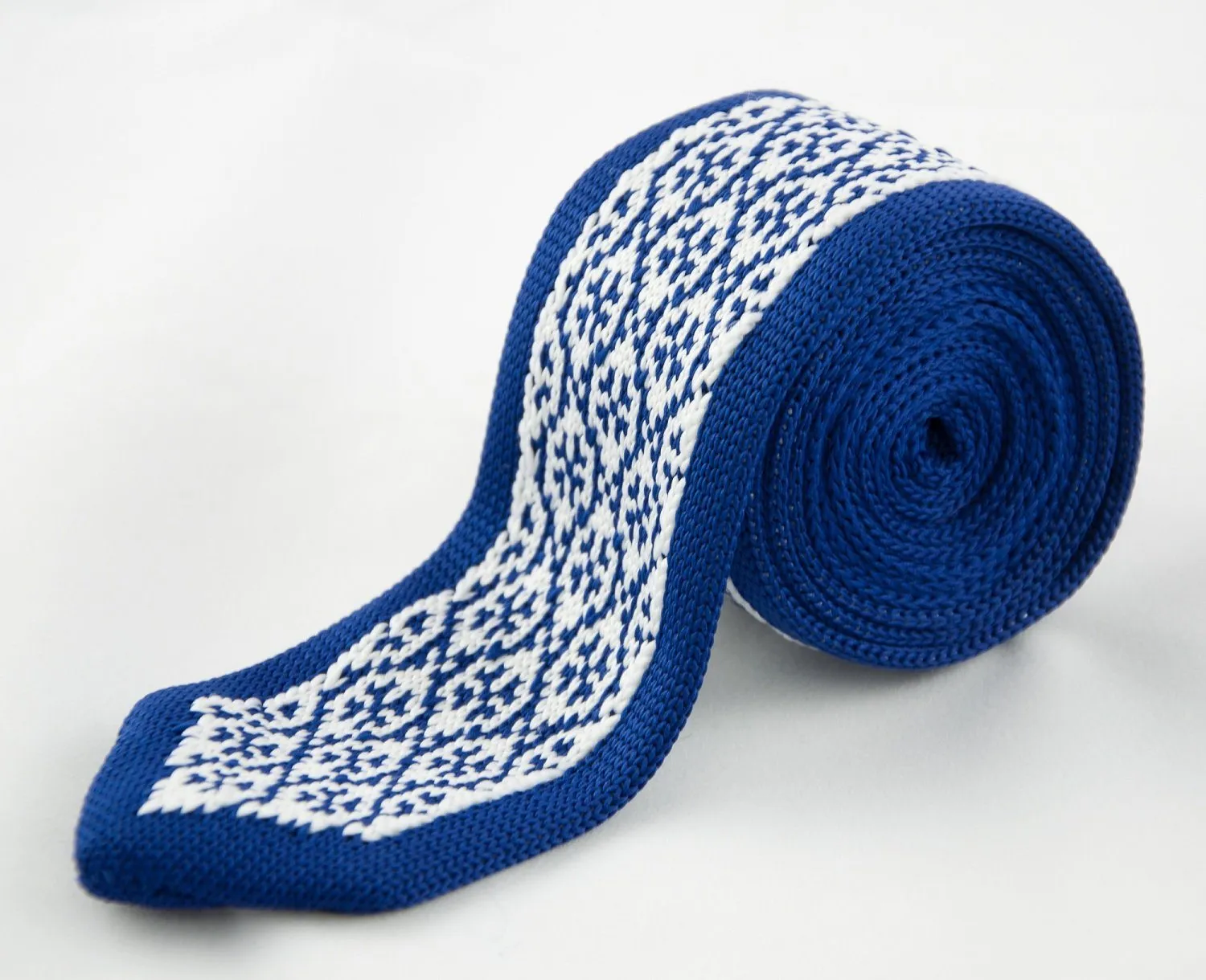 Blue and White Patterned Knit Tie by Paul Malone