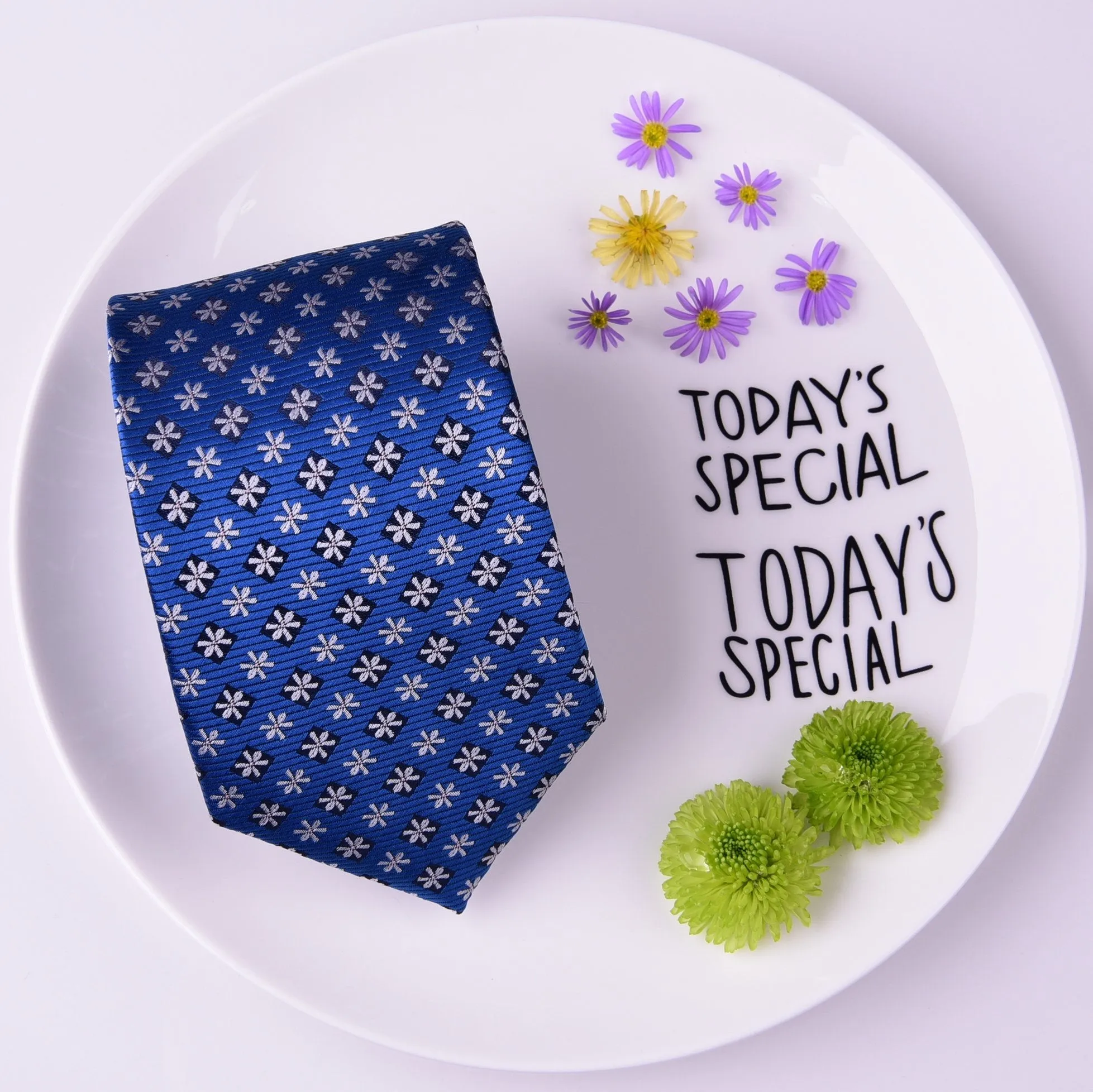 Blue Floral Skinny Woven Tie with Snowflake Daisies Luxury Fashion 3"