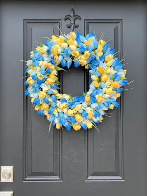 Blue Sky Tulip Wreath