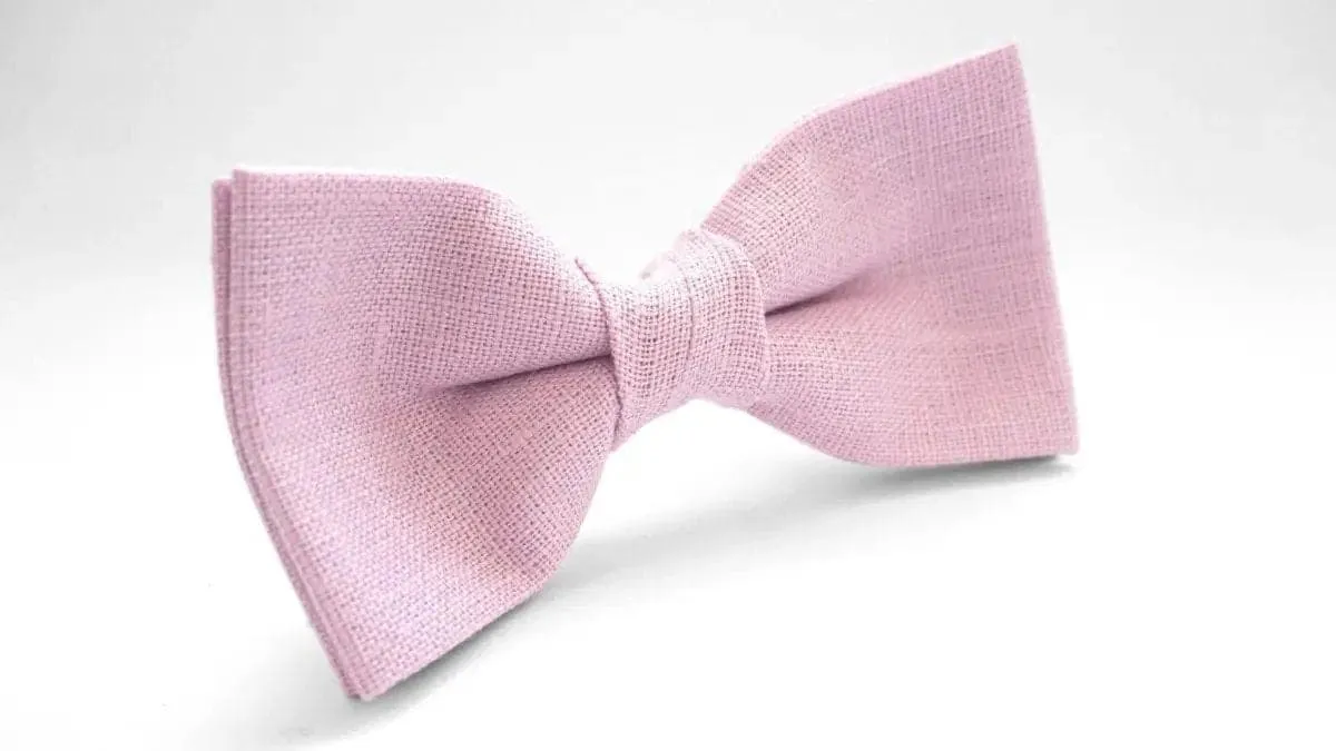 Blush Pink Bow Tie - Elegant Accessory for Men and Special Occasions