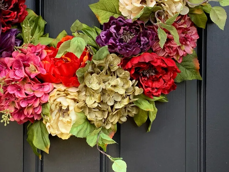 Bold & Beautiful Wreath with Dahlias, Peonies and Hydrangeas