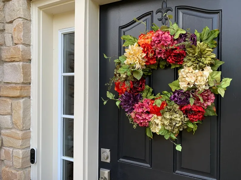 Bold & Beautiful Wreath with Dahlias, Peonies and Hydrangeas