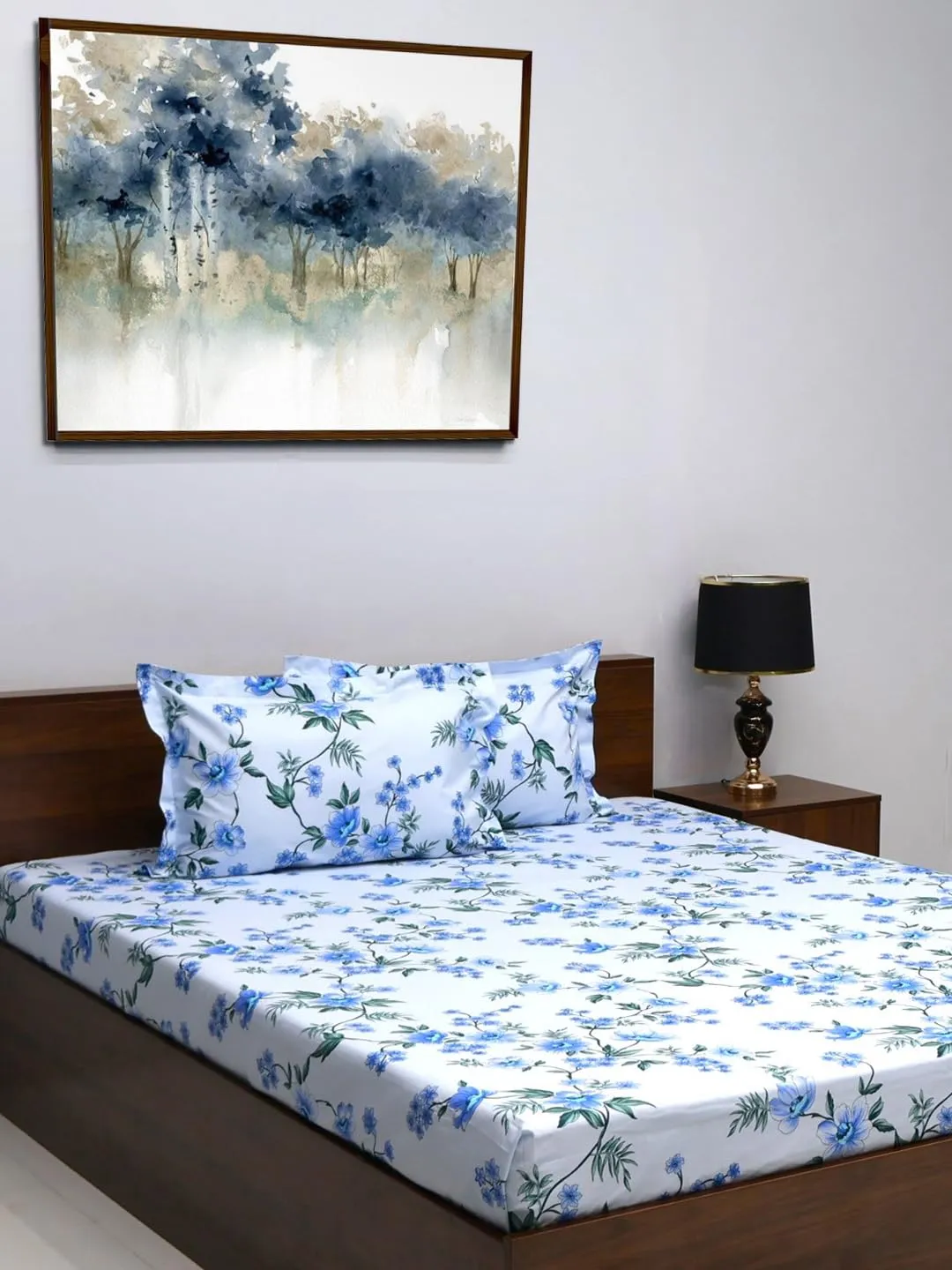 Bombay Dyeing Blue Floral Super Queen Size Bedsheet Set, 100/108 cm