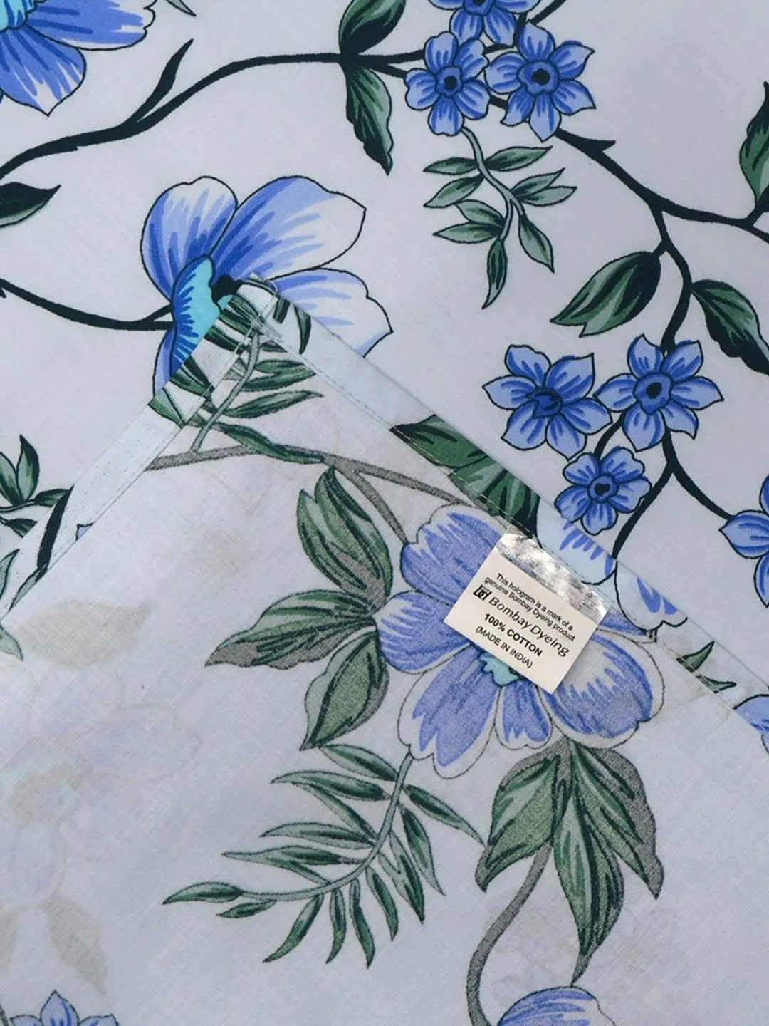 Bombay Dyeing Blue Floral Super Queen Size Bedsheet Set, 100/108 cm