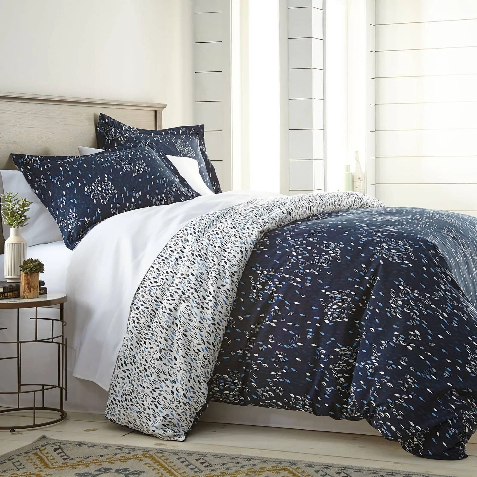 Botanical Leaves Reversible Duvet Cover Set