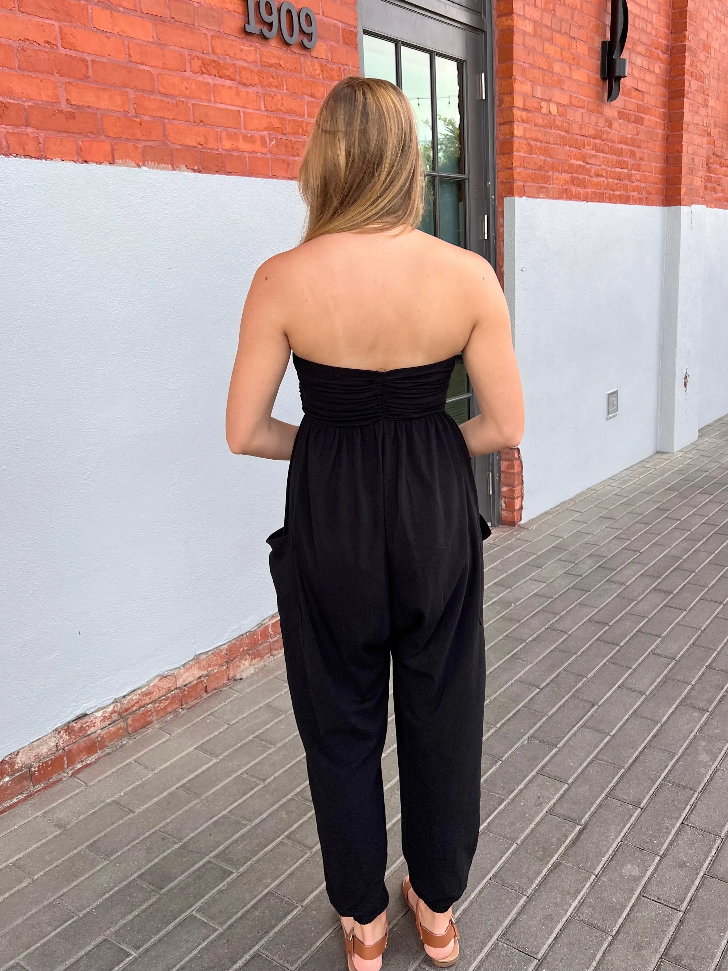 BOWIE STRAPLESS JUMPSUIT IN BLACK