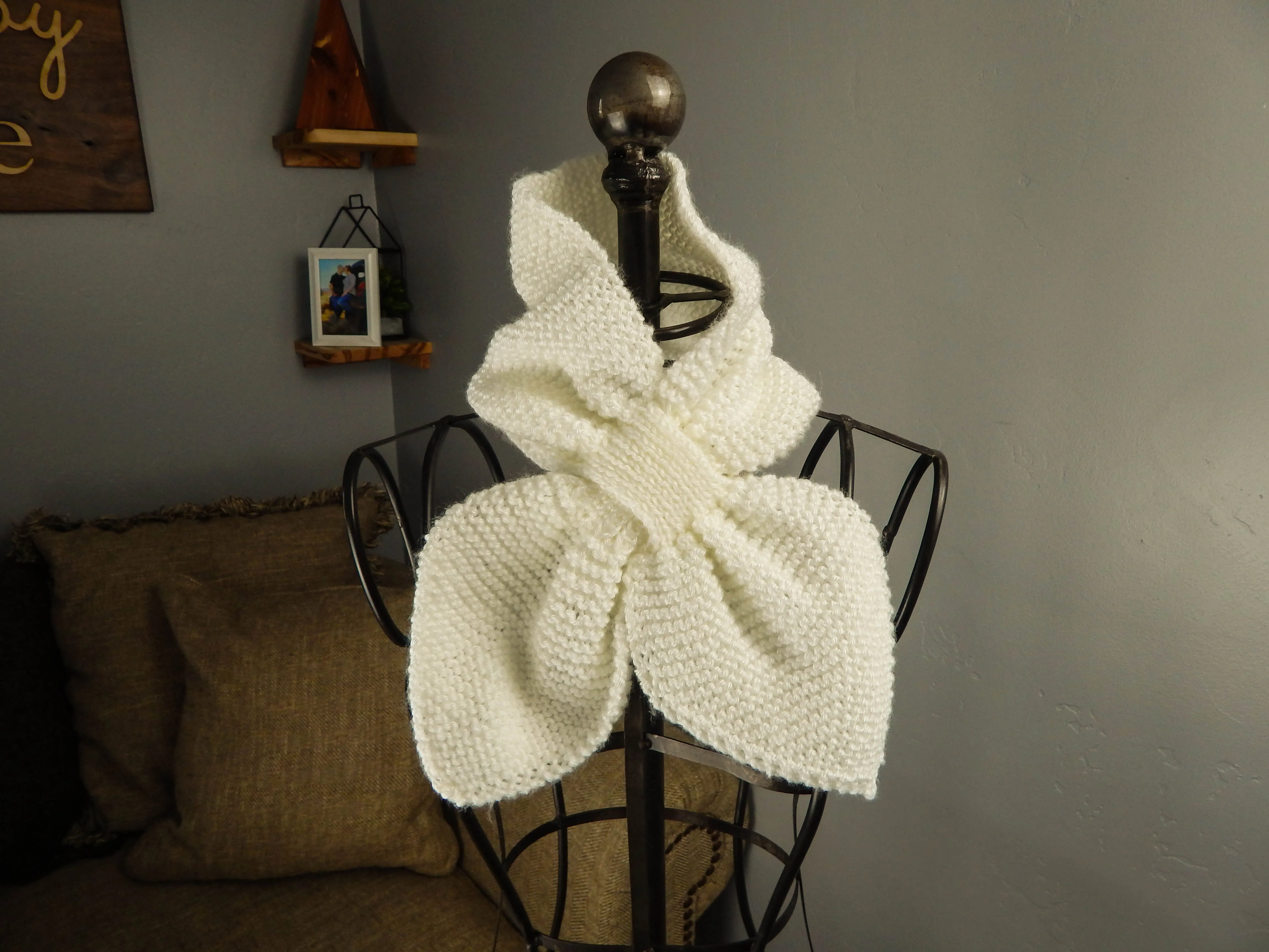 Bowtie Scarf in White