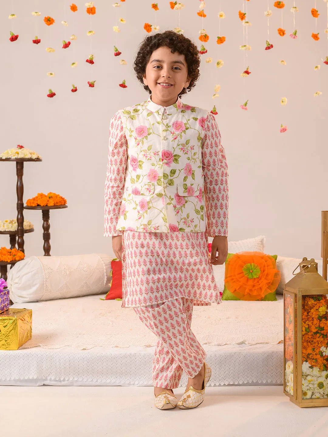 Boys  Floral Printed Regular Pure Cotton Kurta With Pyjamas And Nehru Jaket - Ps Peaches