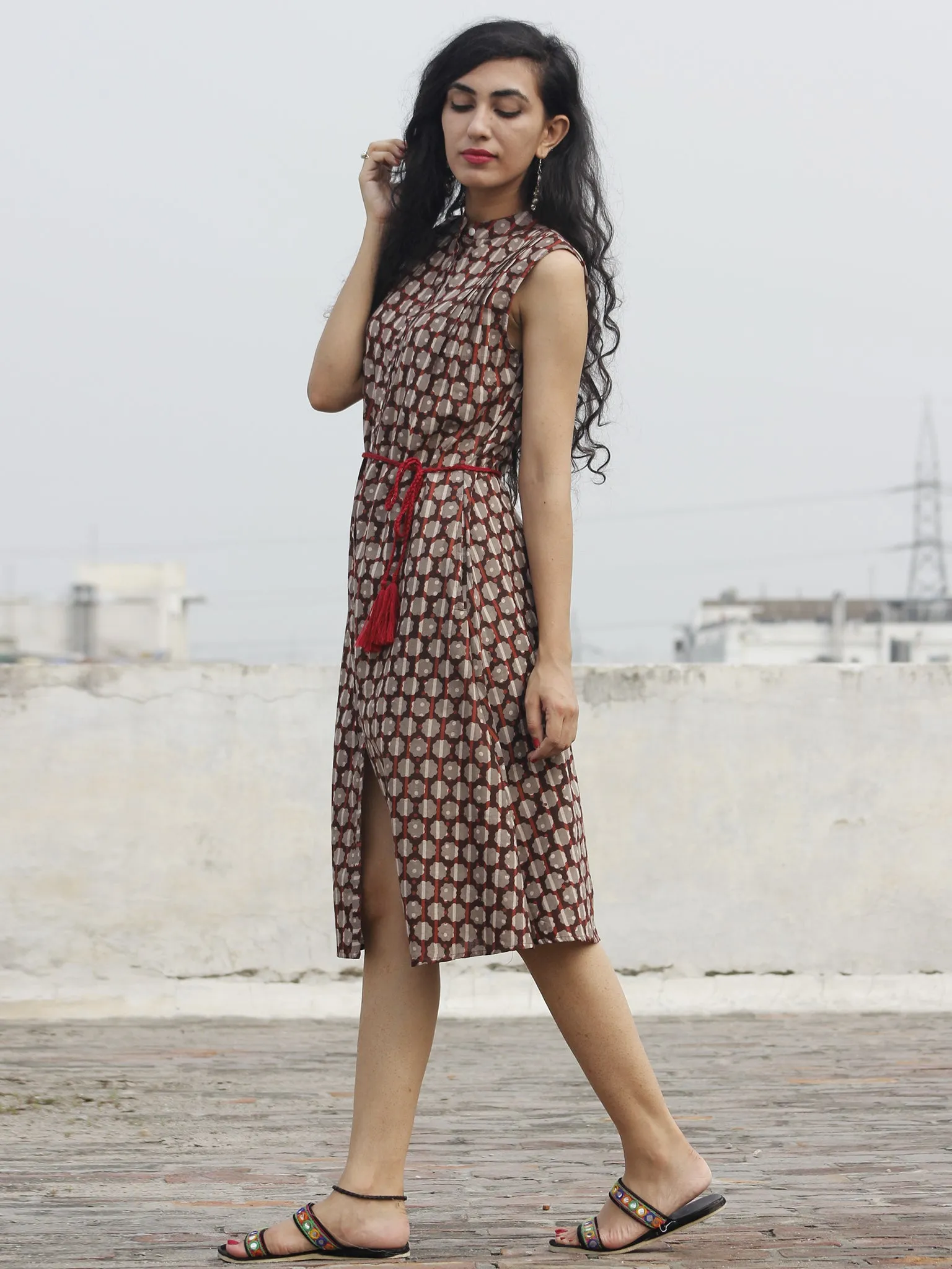 Brown Kashish Maroon Ivory Hand Block Printed Cotton Sleeveless Dress With Front Slit And Tie Up Waist - D89F432