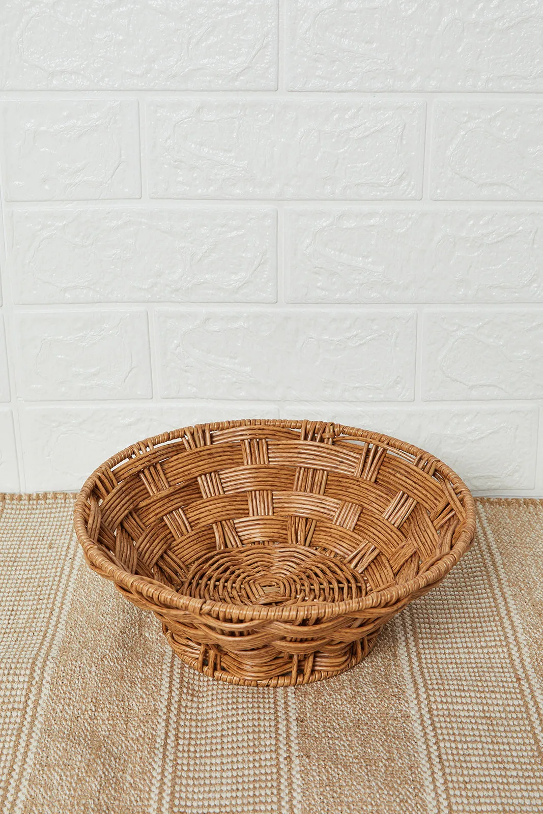 Brown Solid Round Tray