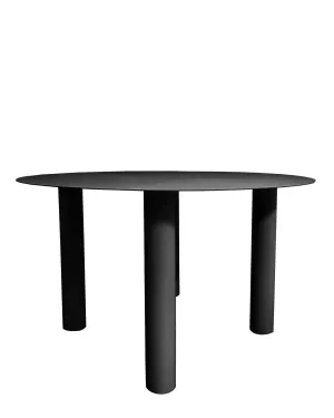 Brutus Dining Table Black