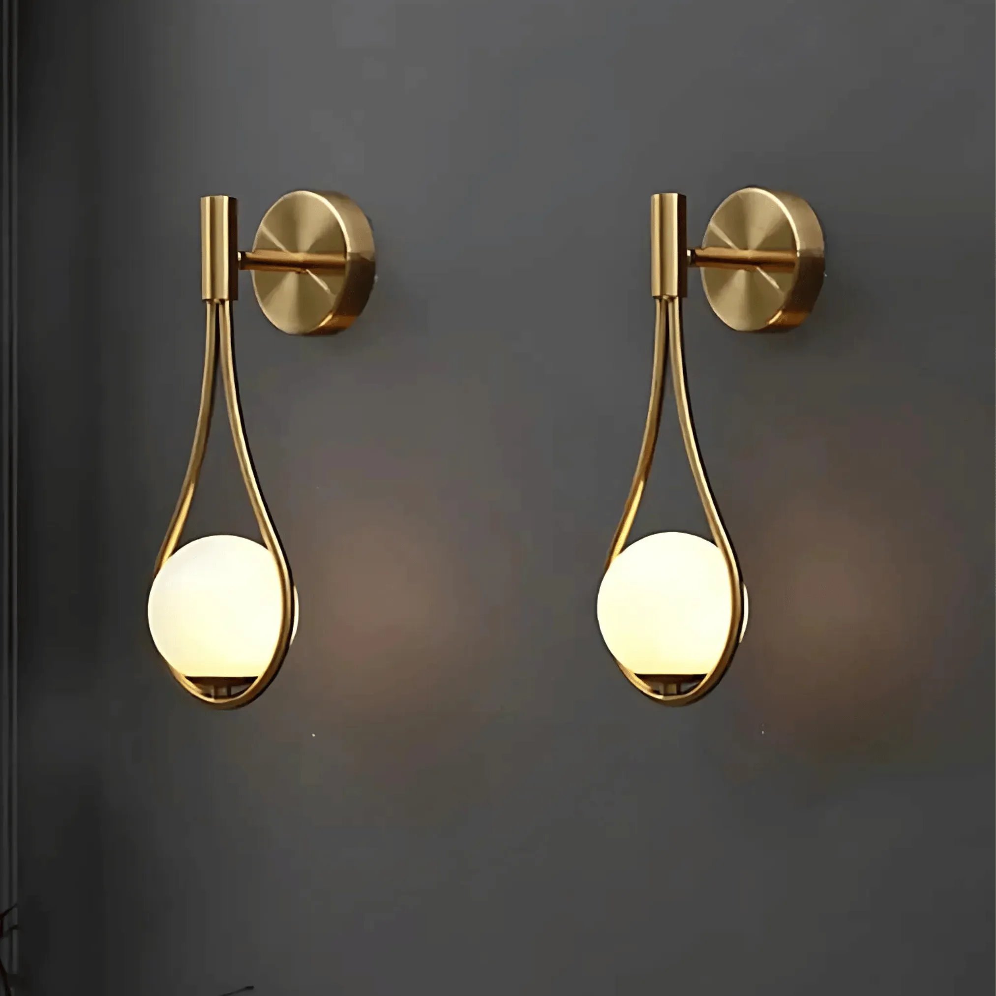 Bryne - Wall Light Sleek LED Design