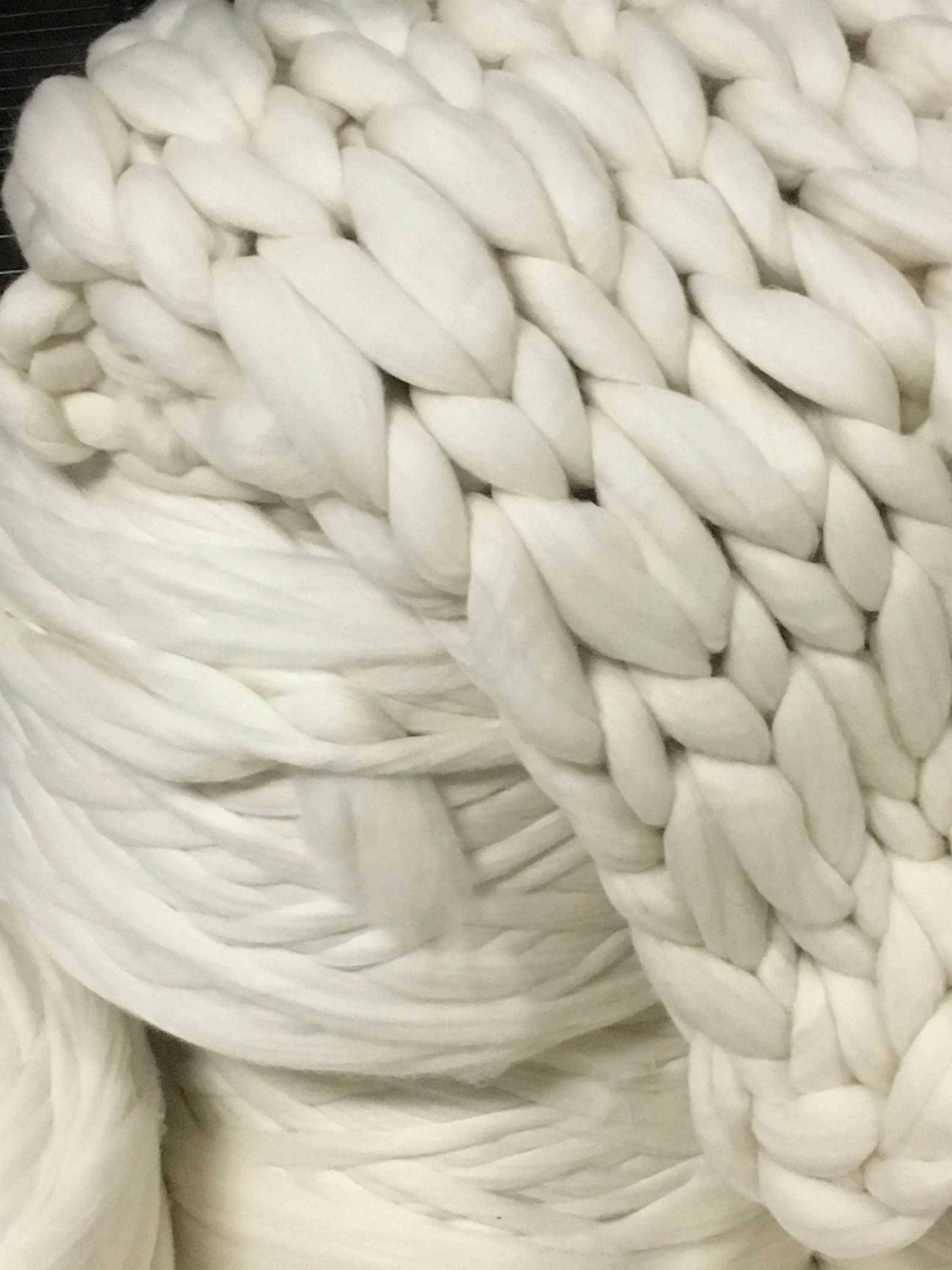 Bulk White Wool Roving