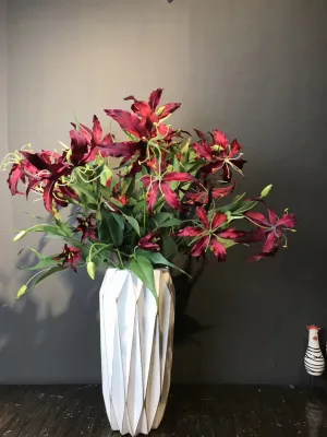 Burgundy Gloriosa fire Lily Artificial flowers