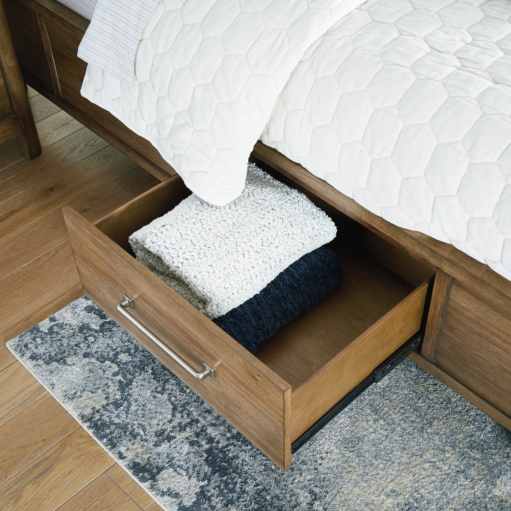 Cabalynn California King Panel Bed with Storage with Mirrored Dresser, Chest and 2 Nightstands