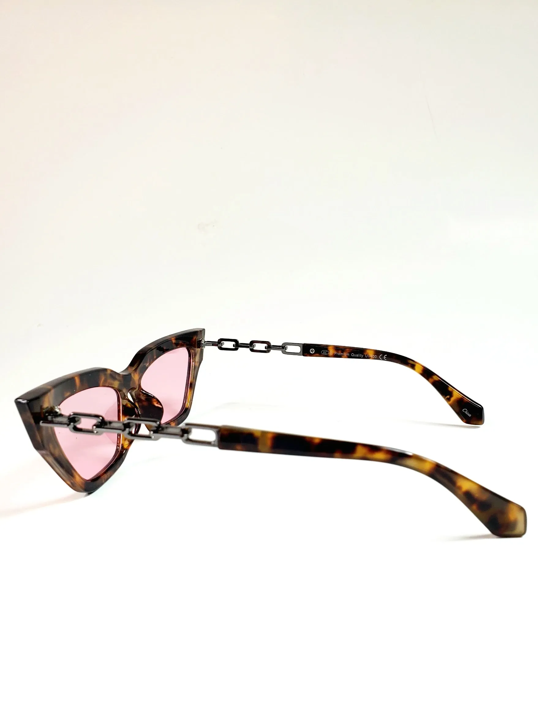 Cable Chain Arm Cat-Eye Sunglasses - Tortoiseshell