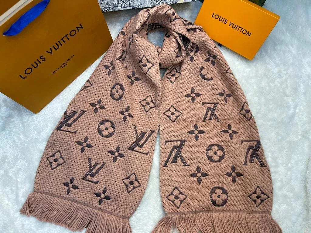 Cachecol de Lã Louis Vuitton 304