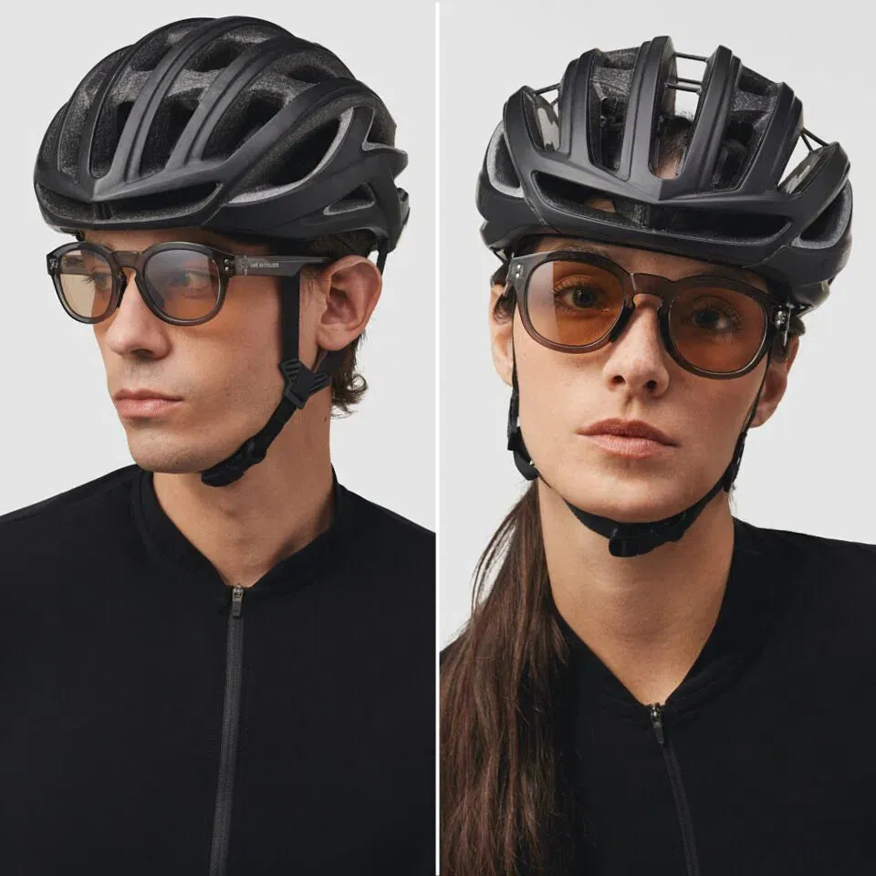 Café du Cycliste Eyewear Maurice - Deep Grey Frame Brown Photocromic Lens