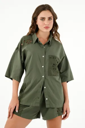 Camisa verde tipo bowling para mujer