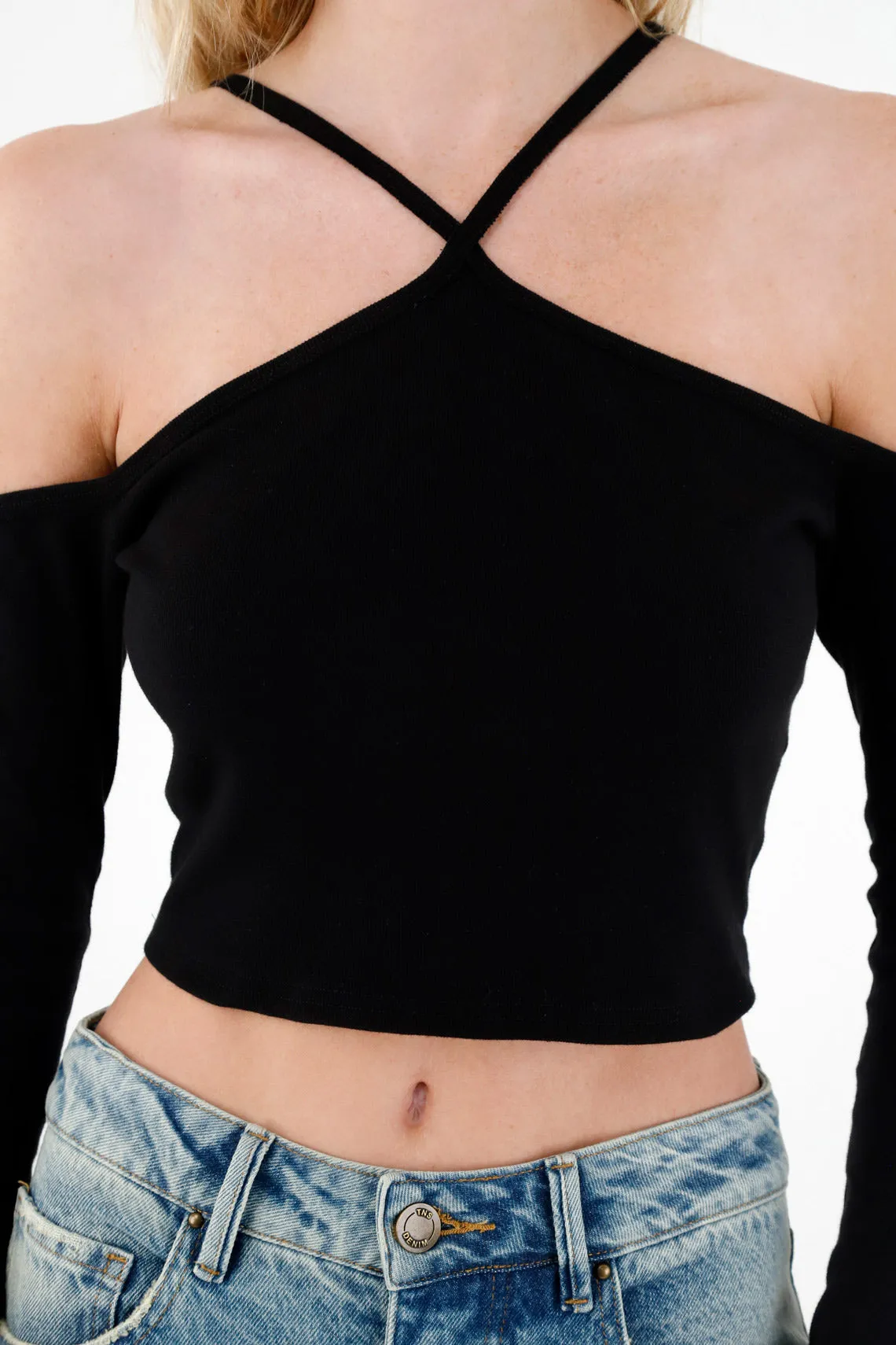 Camiseta tipo crop top negra para mujer