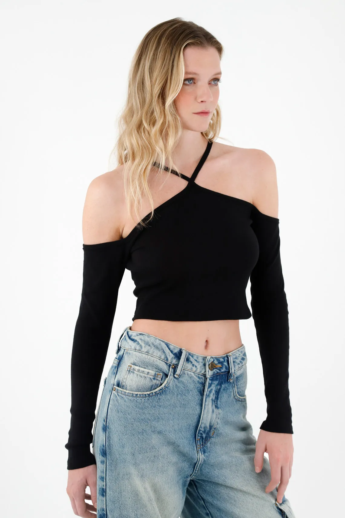 Camiseta tipo crop top negra para mujer