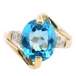 Captivating 9ct Gold Topaz & Diamond Ring - Elegance with Timeless Charm