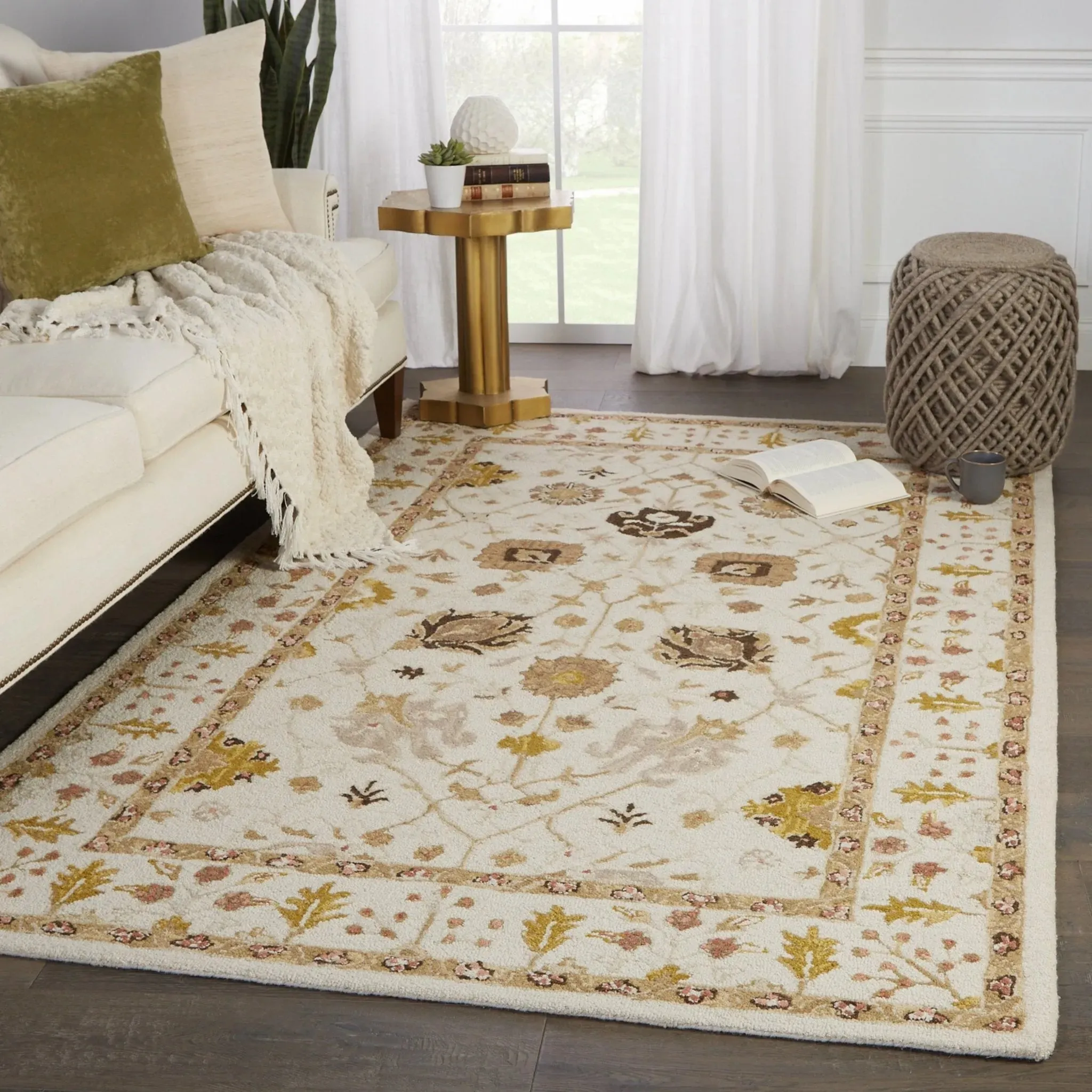 Cardamom COM01 Ivory/Gold Rug