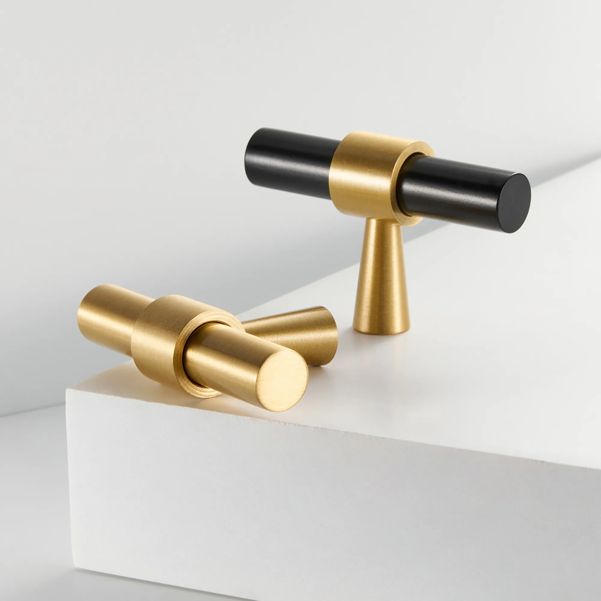 CARDO / Solid Brass T-Pulls