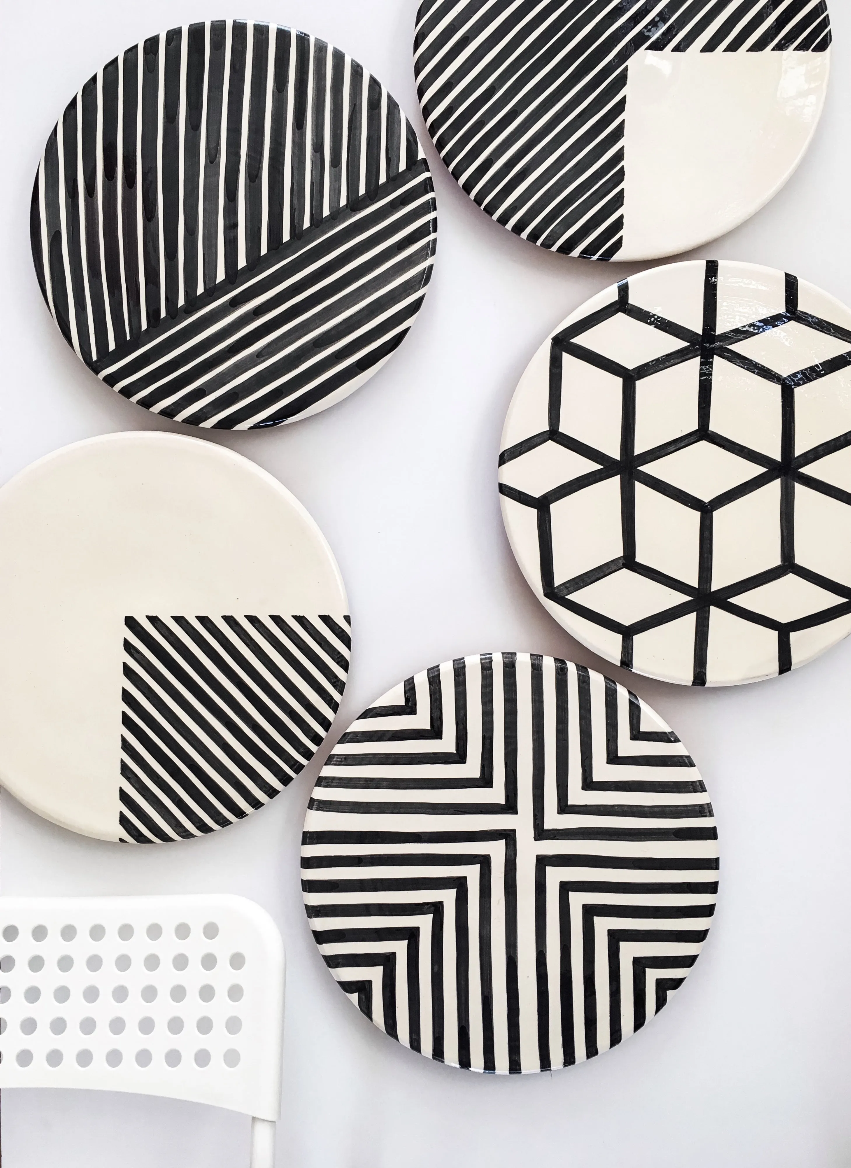 Casa Cubista Graphic Tableware- Offset Cross Platter