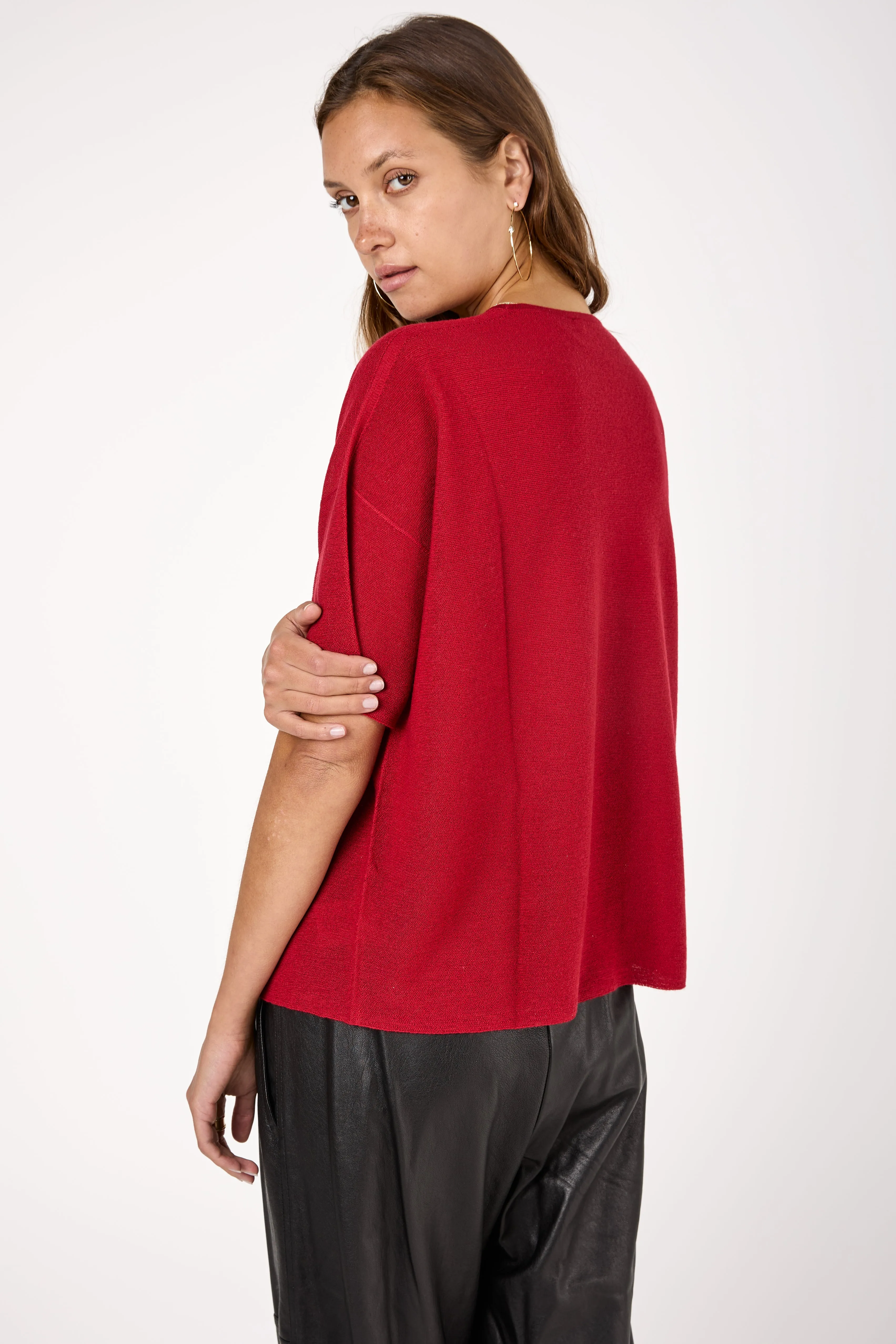 Cashmere Short Sleeve Knit Sweater in Rosso