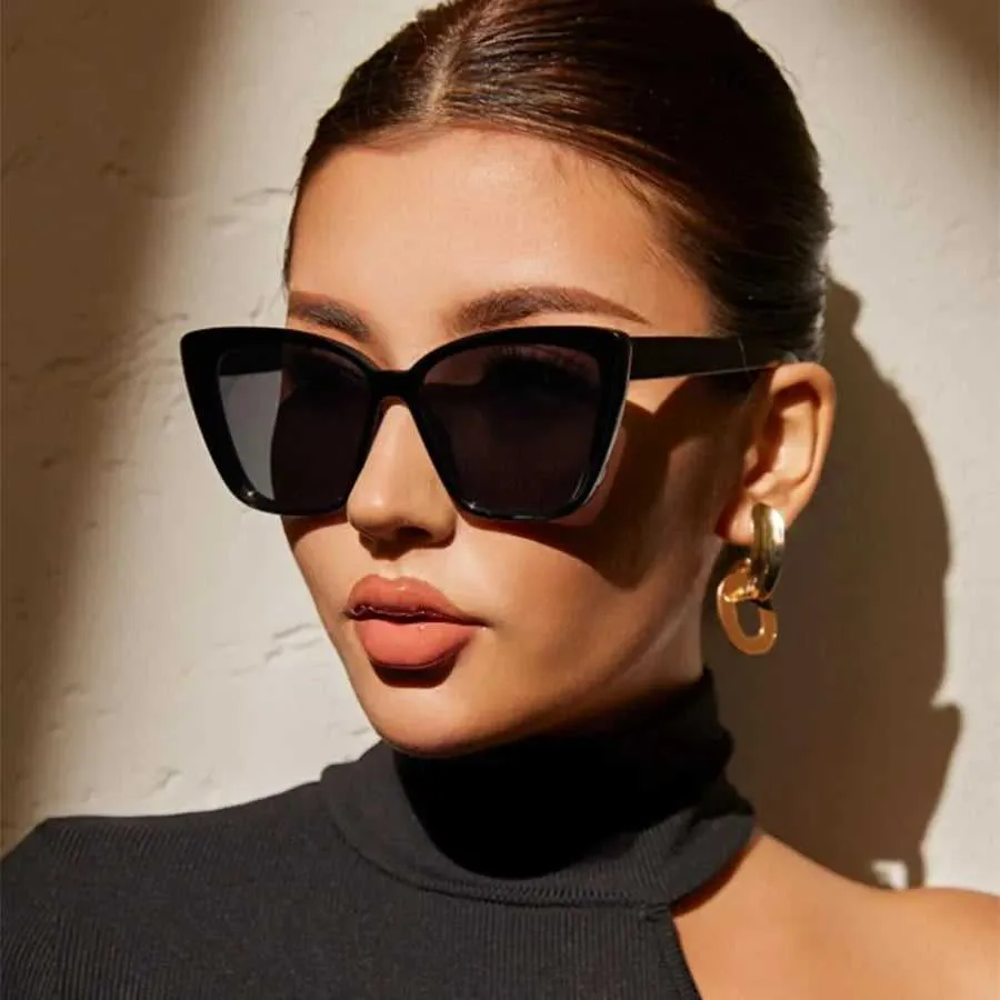 Cat Eye fashion Women Sunglasses Vintage Style