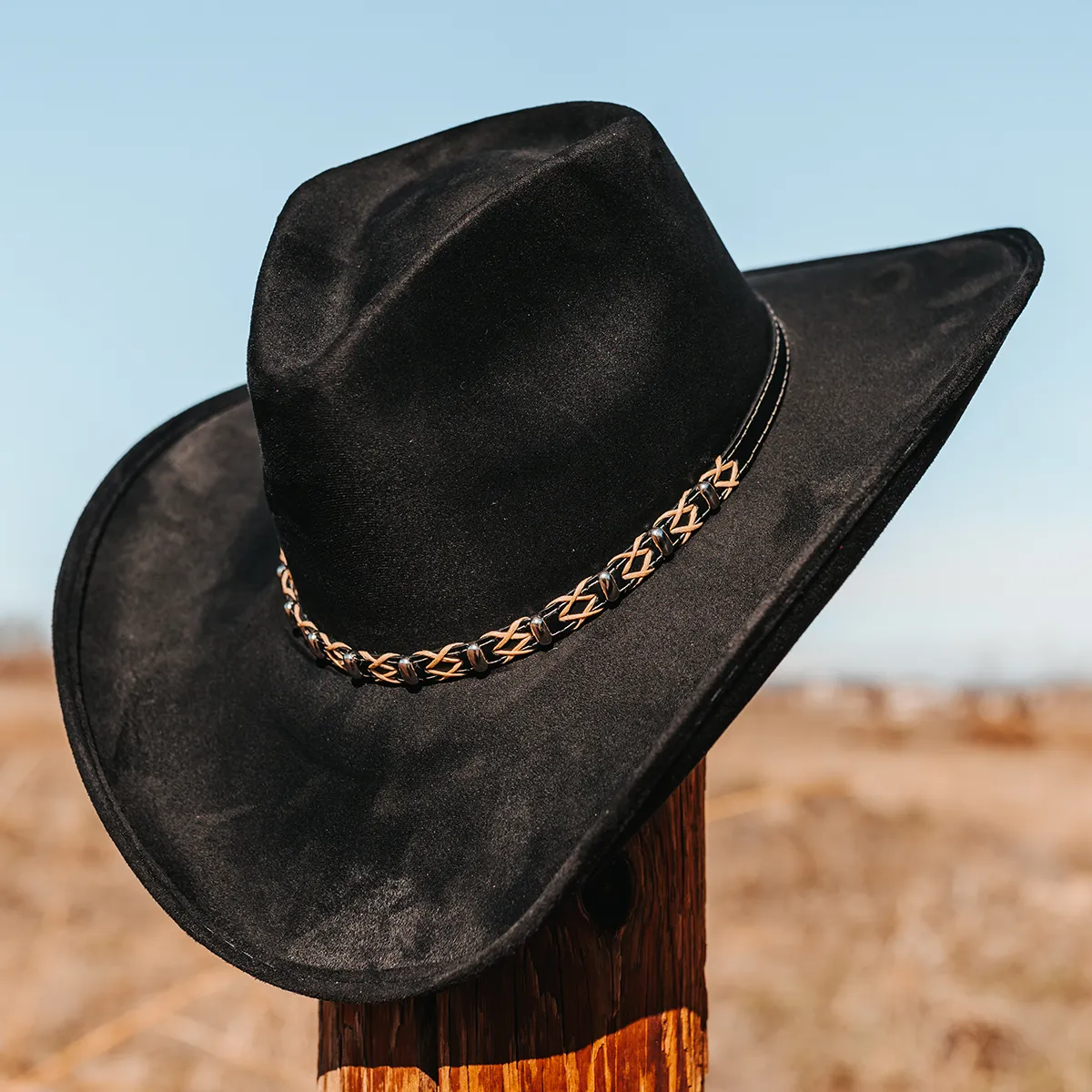 Cattleman's Charm-Black