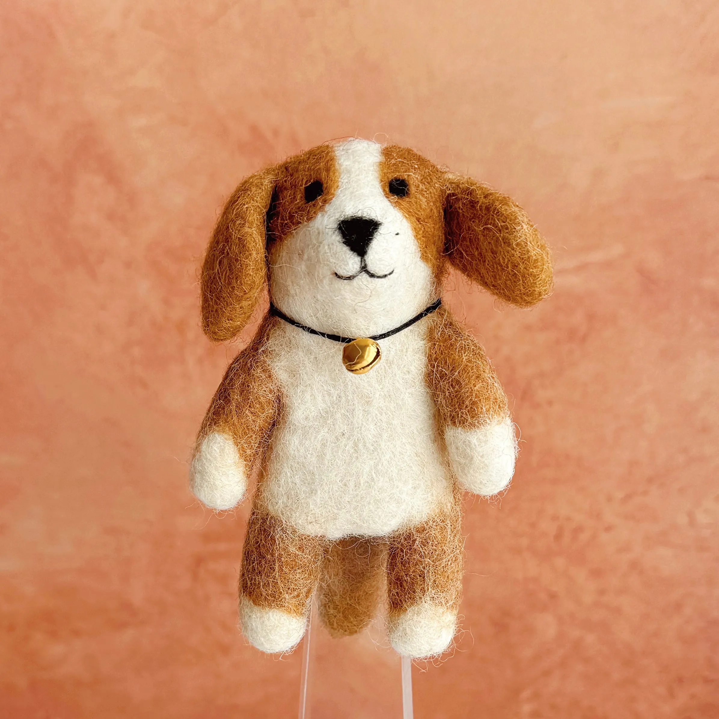 Cavalier King Charles Dog Finger Puppet