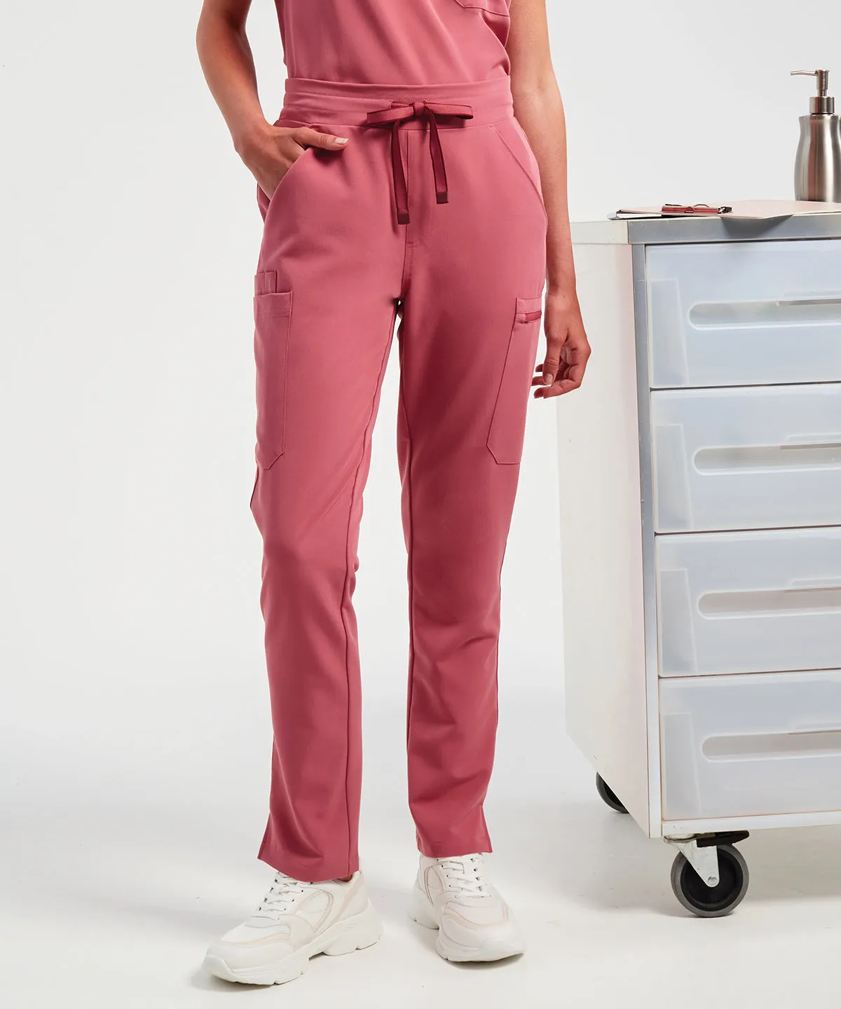 Ceil Blue - Women’s 'Relentless' Onna-stretch cargo pants