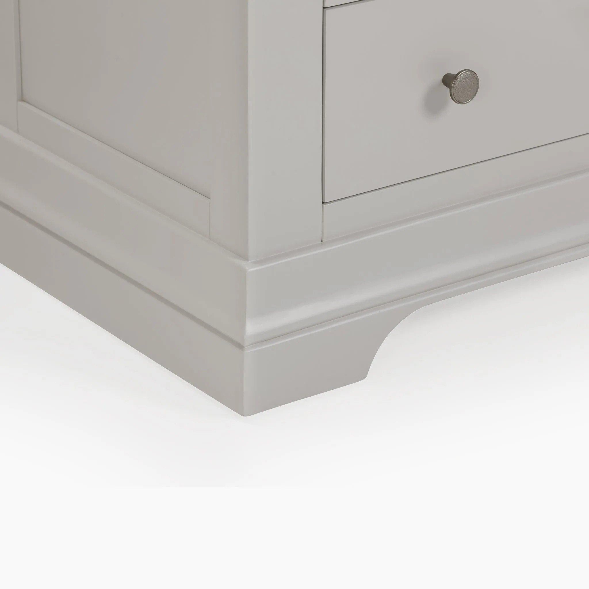 Chalbury 3 Over 4 Chest of Drawers in Pebble Grey