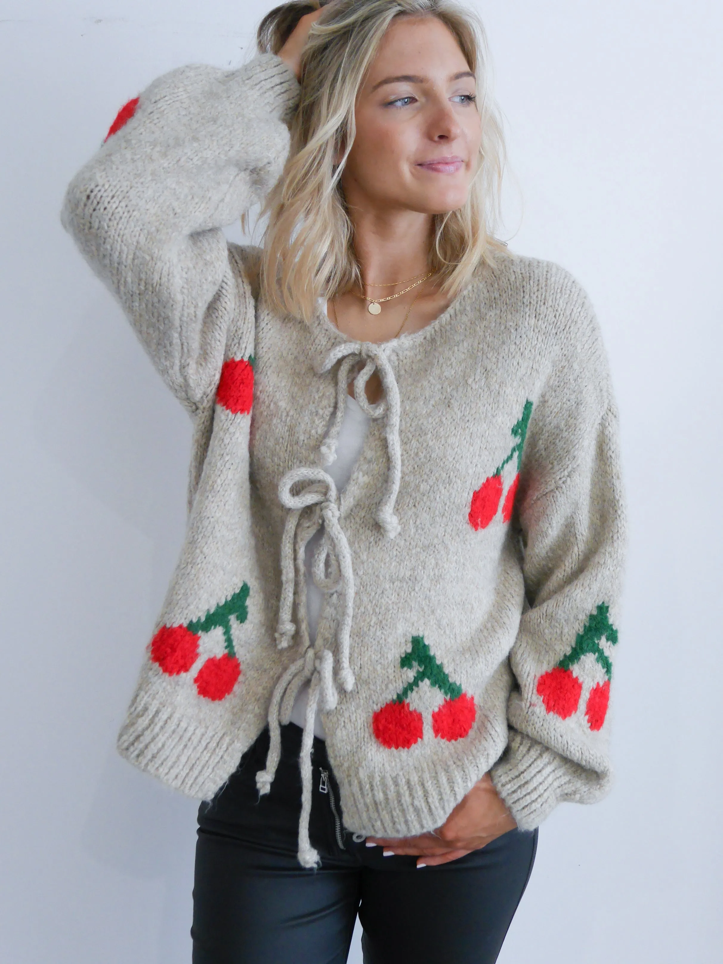 Cherry Cardigan Oatmeal