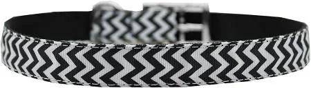 Chevrons Nylon Dog Collar with classic buckle 3-4" Black Size 22