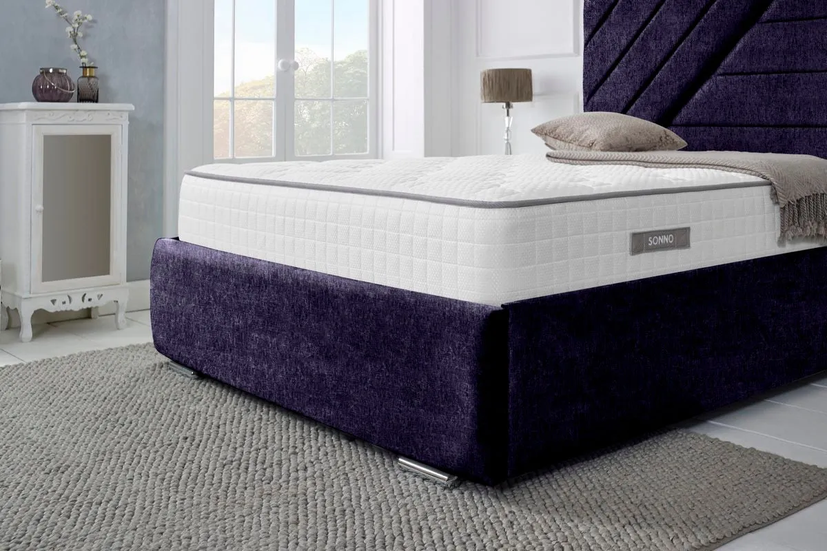 Chicago Upholstered Bed