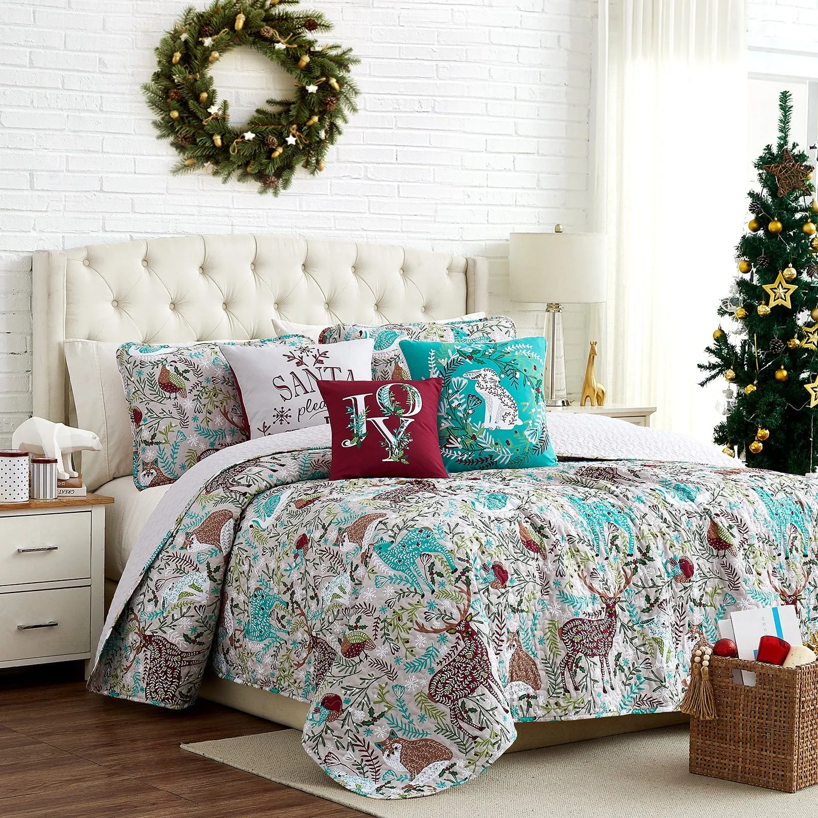 Christmas Woodland 6-Piece Quilt Bedding Set