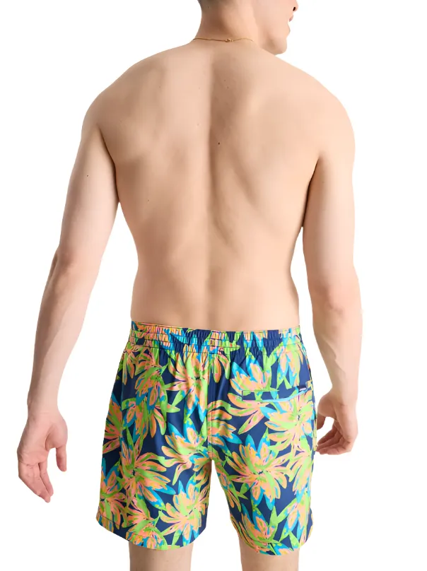 Chubbies Mens The Ocean Flowers 5.5" Classic Swim Trunks