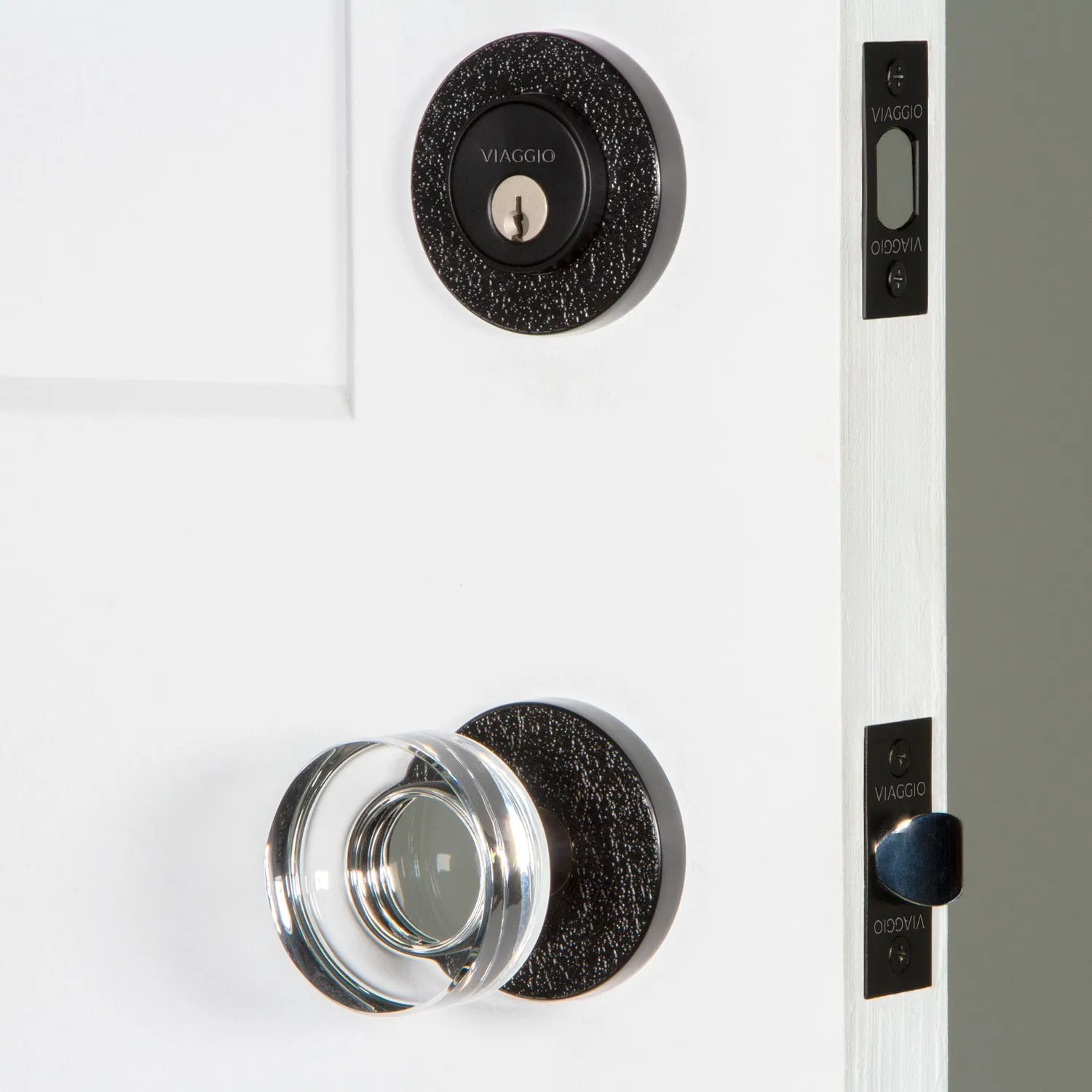 Circolo Leather Rosette Entry Set with Circolo Crystal Knob in Satin Black