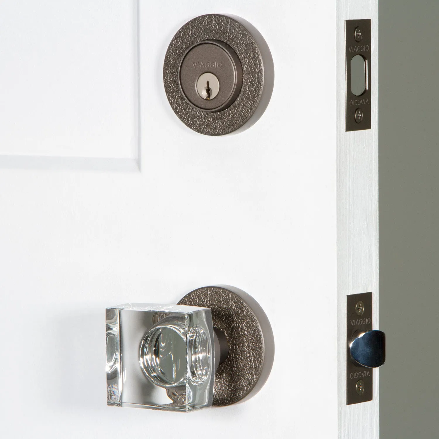 Circolo Leather Rosette Entry Set with Quadrato Crystal Knob in Titanium Gray