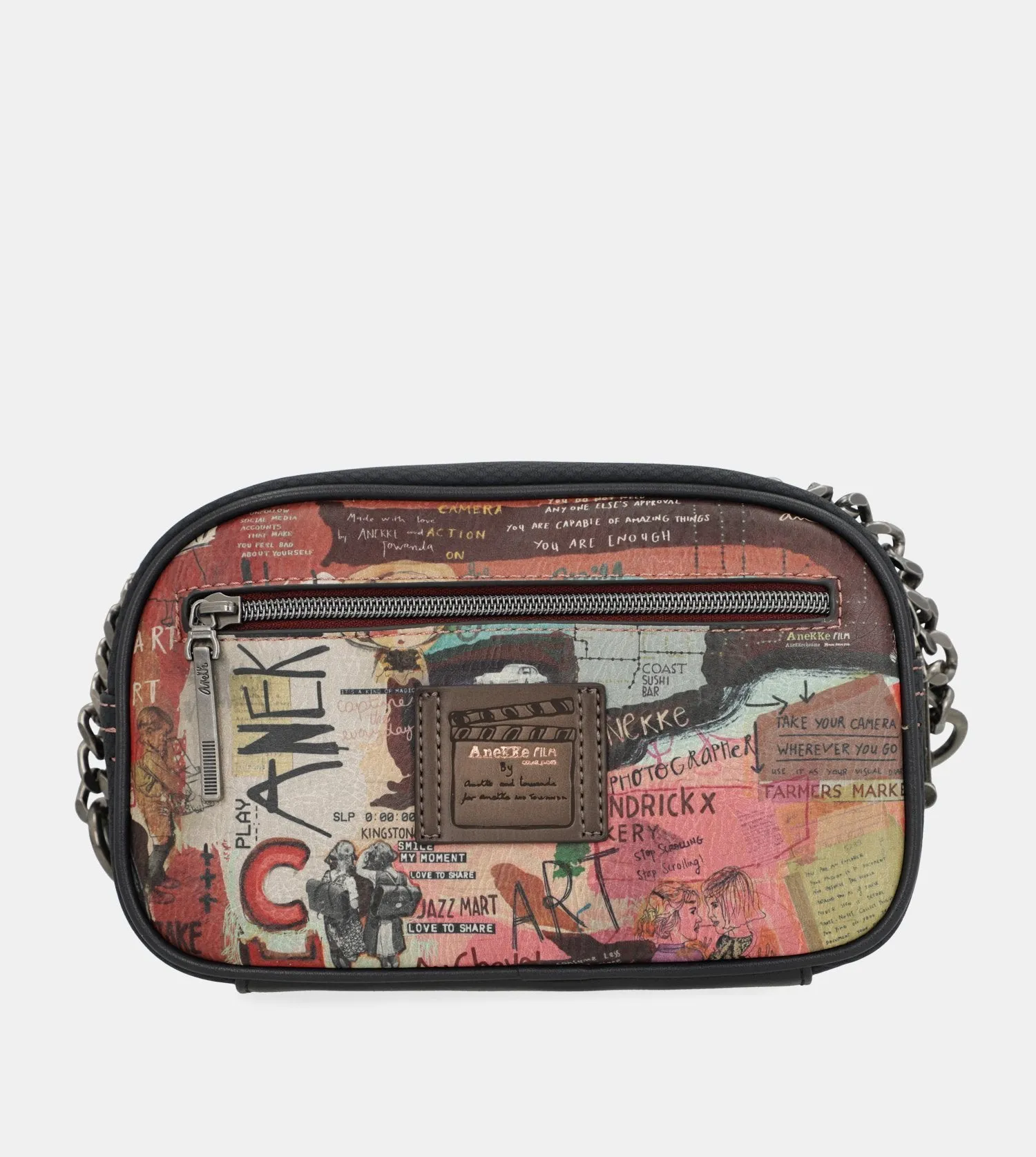 City Art crossbody bag with a chain