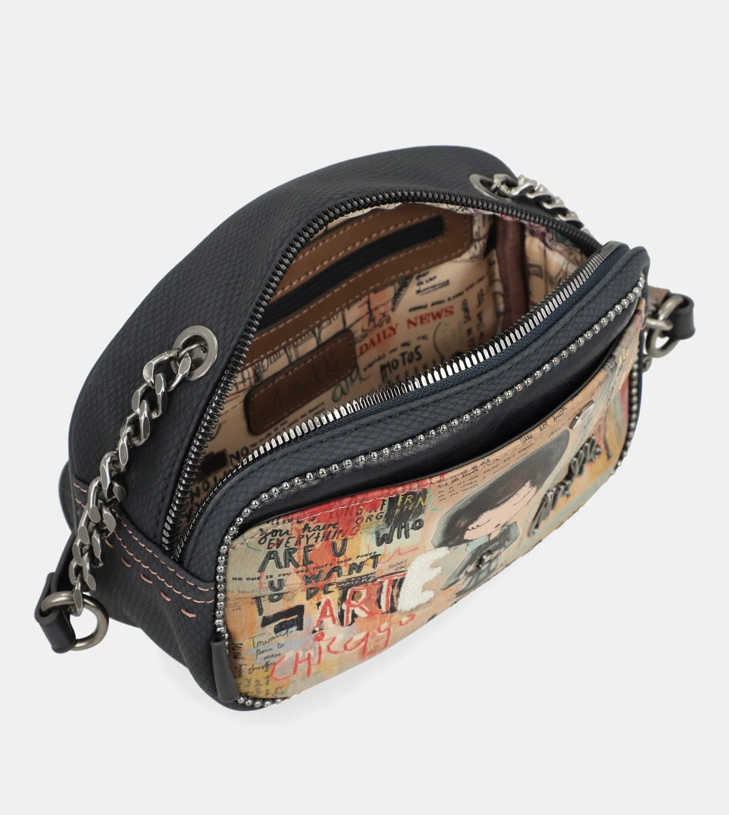 City Art crossbody bag with a chain