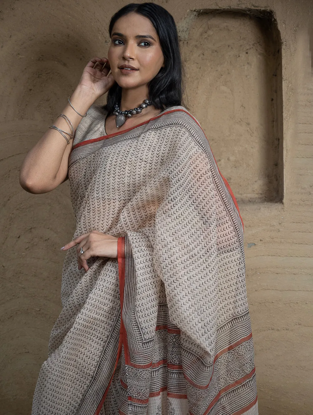 Classic Appeal. Bagru Hand Block Printed Kota Doria Saree - Beige Elegance