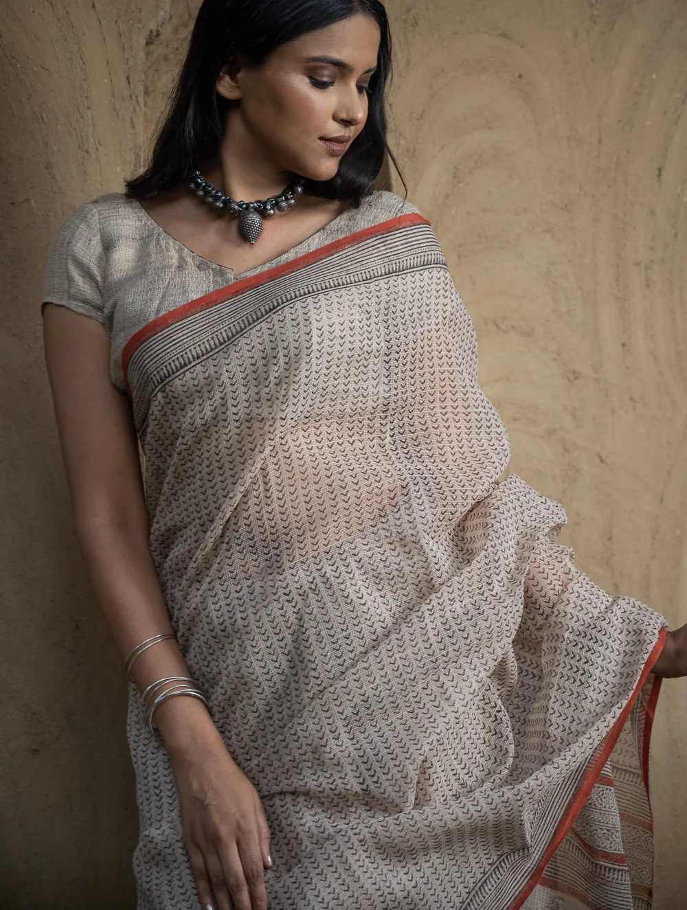 Classic Appeal. Bagru Hand Block Printed Kota Doria Saree - Beige Elegance