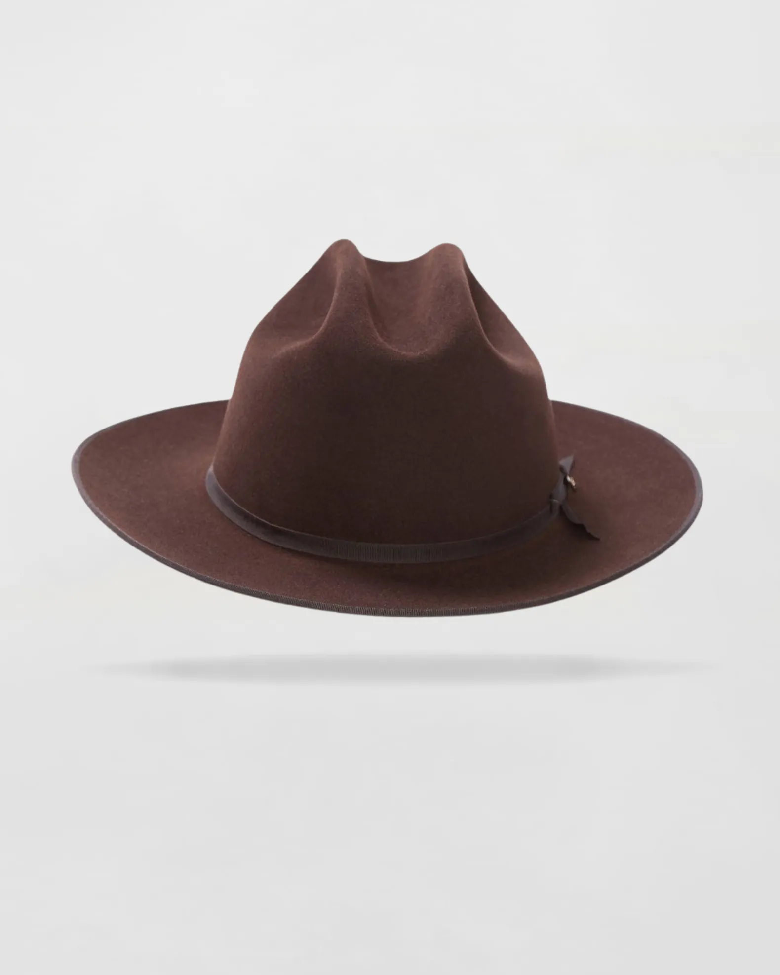 Classic Charm Felt Outdoor Hat in Brown