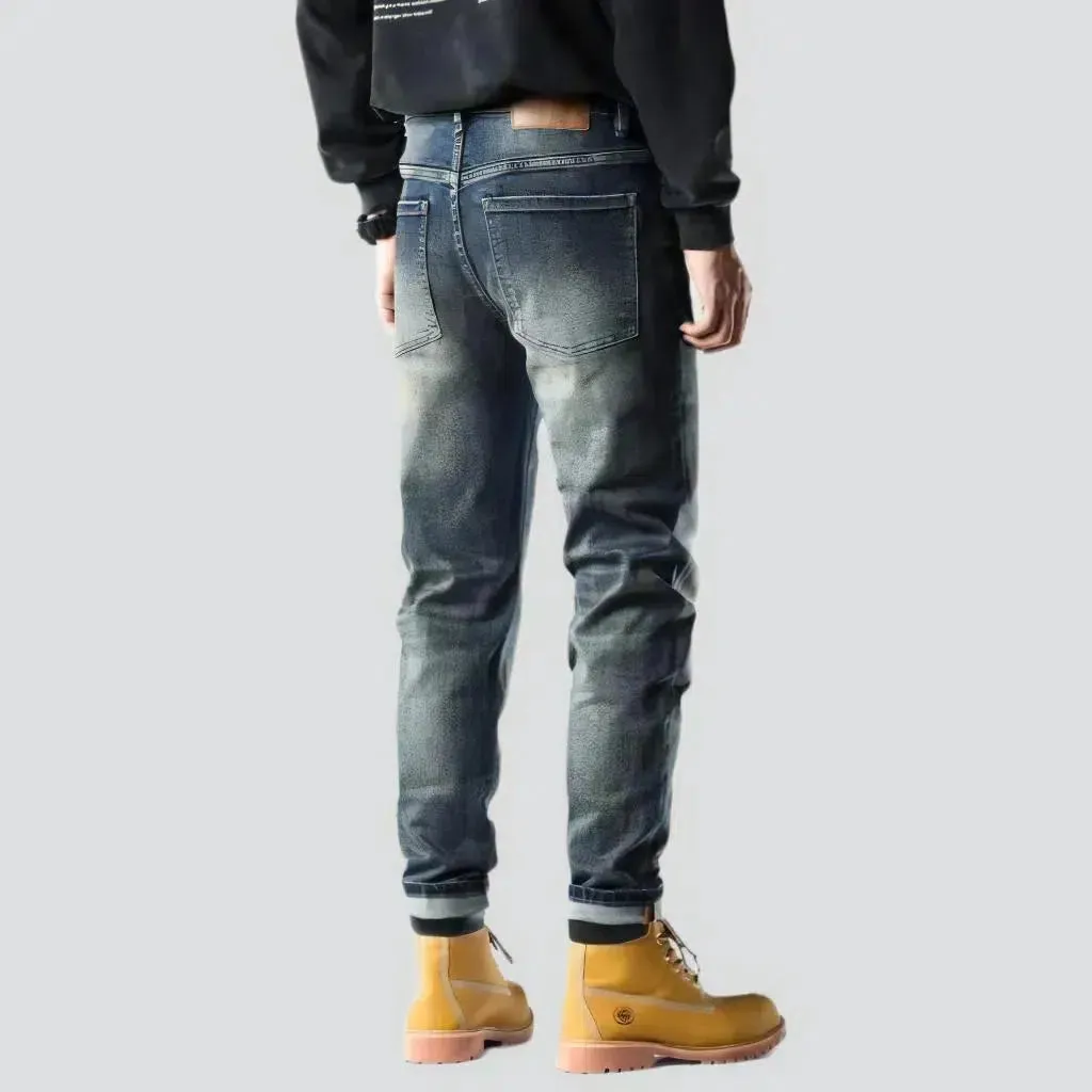 Classic men's tapered jeans