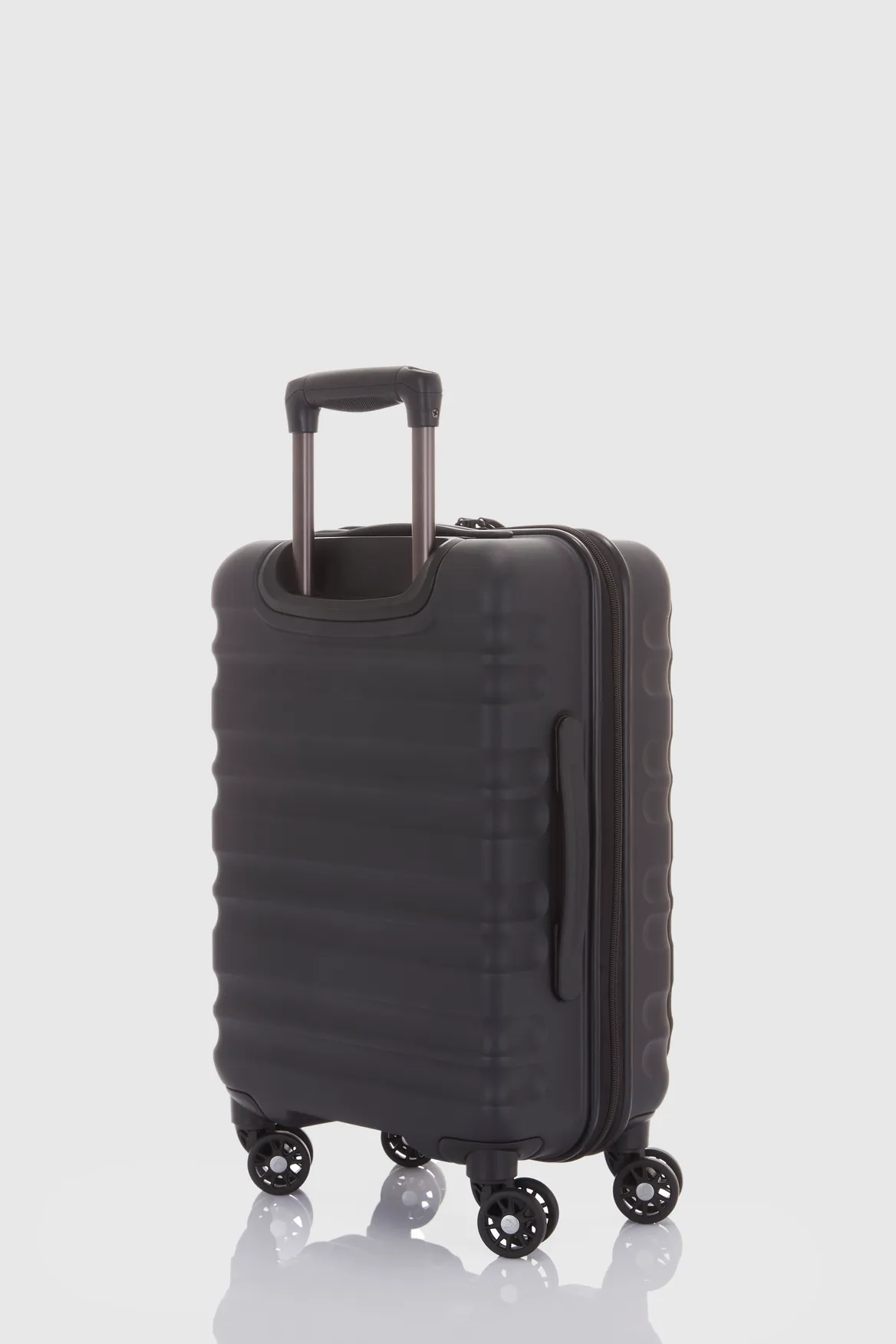 Clifton Pocket 56cm Suitcase